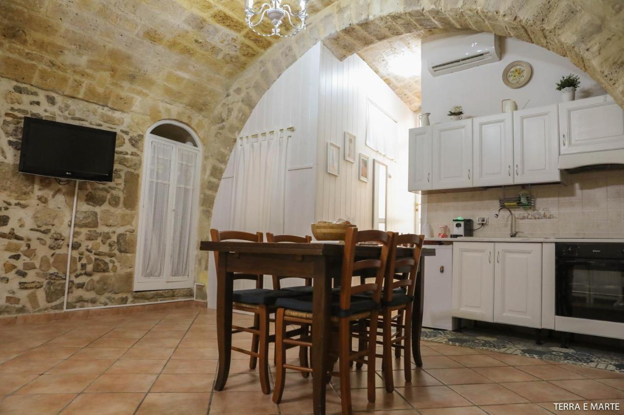 Terra E Marte Casa Vacanza Bari Exterior foto
